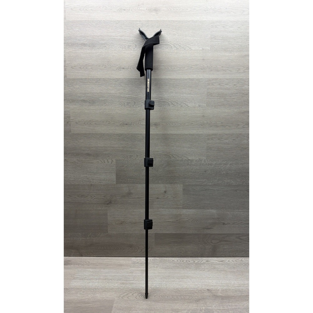 Mossy Oak Shooting Stick/ Monopod V Shaped Yoke 34" Extended.Excellent Condition